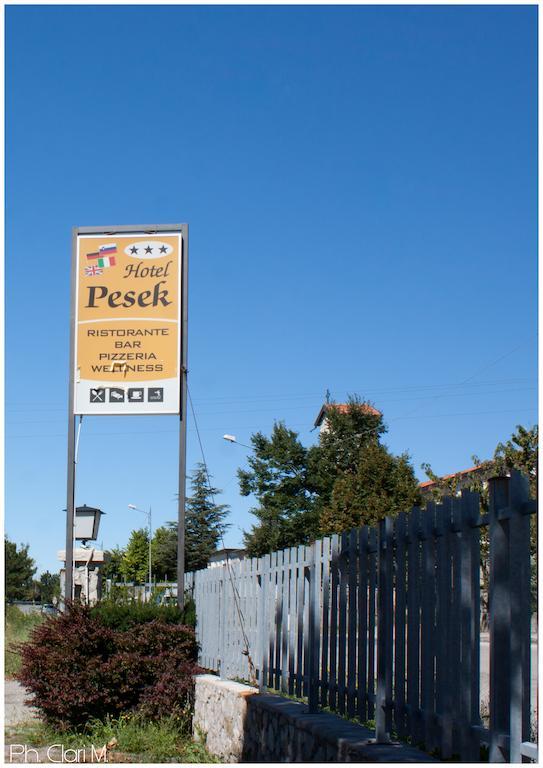 Hotel Pesek San Dorligo della Valle Exteriör bild